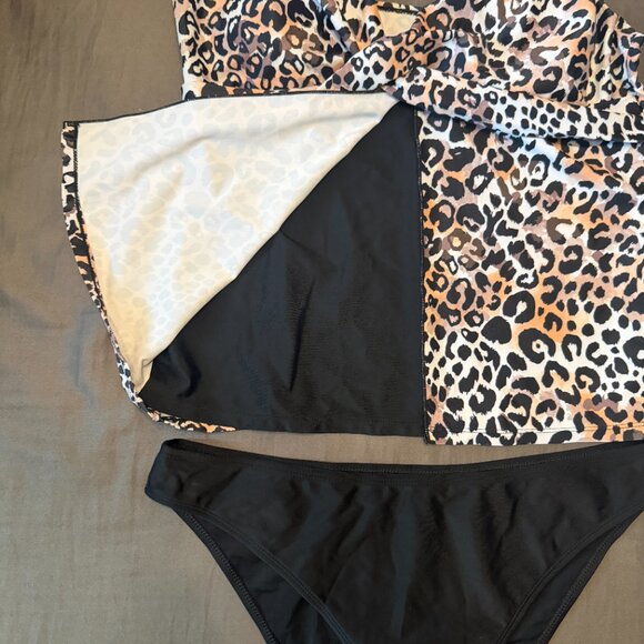 Leopard print tankini - Picture 2 of 6